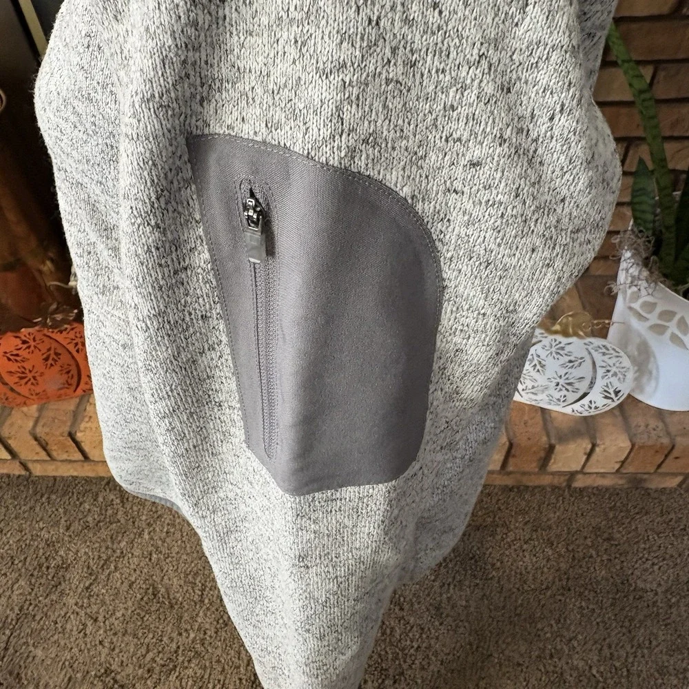 Antigua Women's Golf Long Sleeve Sweater Size Large - Picture 3 of 7